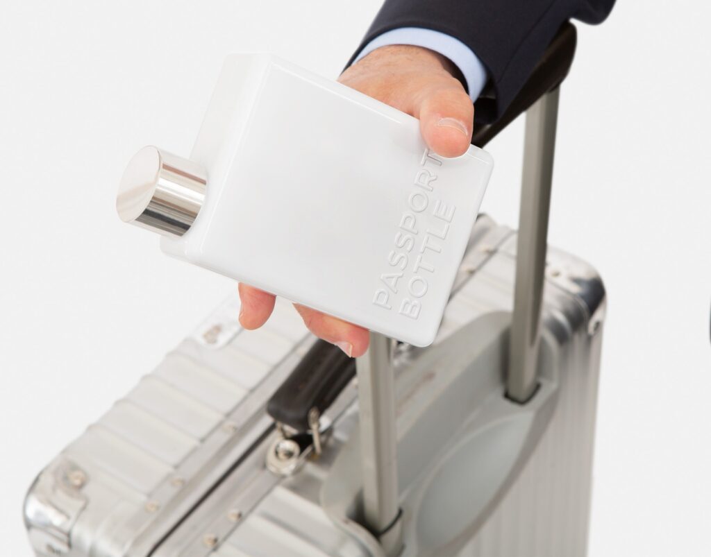 Passport Bottle Waterfles